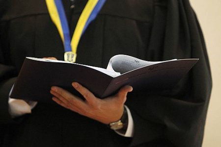 Суддя з Кропивницького скаржиться на систематичний тиск прокуратури