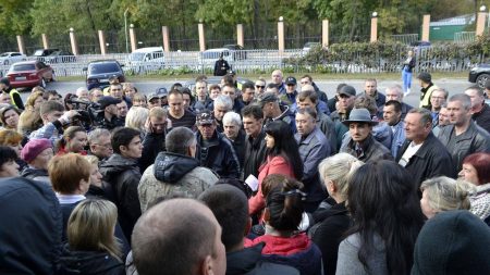Підприємці “Європейського” мітингують проти підвищення оренди, адміністрація каже, що по-іншому не може