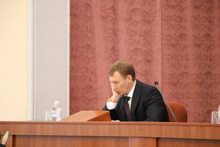 Секретар міськради Кропивницького отримав подарунок вартістю чверть мільйона?