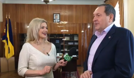 До міського голови Кропивницького завітали “Страсті за Ревізором”. ВІДЕО