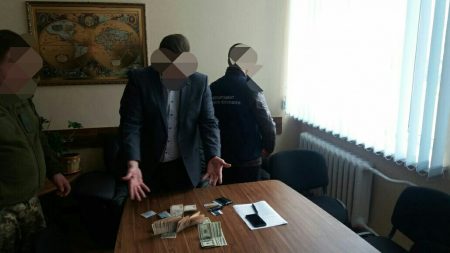 Затриманий у Кропивницькому заступник начальника льотної академії – депутат облради від “Батьківщини”? ФОТО
