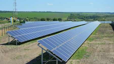 У Новоукраїнському районі відкрили сонячну електростанцію. ФОТО