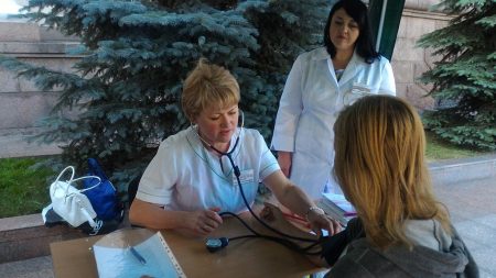 Кропивницькі медики проводять акцію «Виїзна клініка»