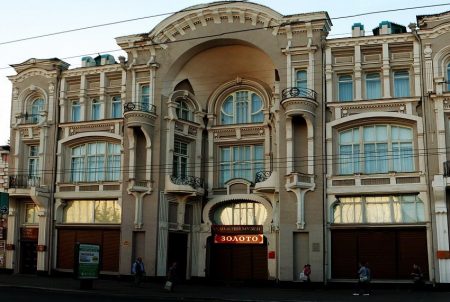 Недбалість на мільйон: заступнику начальника обласного управління капітального будівництва оголосили підозру