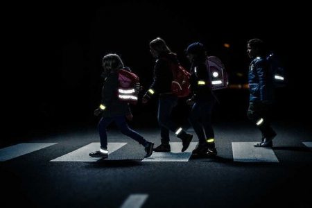 У Кропивницькому й області роздадуть 5 тисяч світловідбиваючих елементів за проектом «Будь видимим»