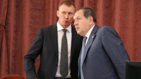 Перебравши на себе повноваження мера, Табалов незаконно звільнив чиновницю міськради Кропивницького (TIMELINE)