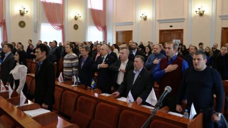 На сесії міськради Кропивницького вирішили земельні питання членів трьох депутатських фракцій