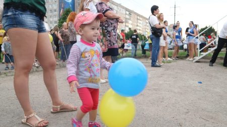9-річна кропивничанка отримала смартфон за найбільшу кількість підтягувань. ФОТО