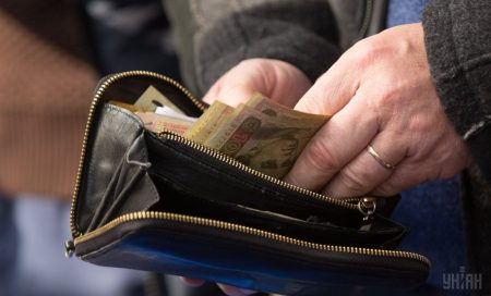 Підприємства області заборгували своїм працівникам 12 мільйонів гривень