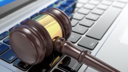 Підозрюваним у загибелі двох людей у Кропивницькому оберуть запобіжний захід