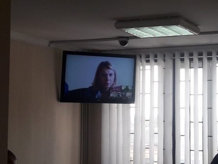 Потерпіла у справі депутата Бублика відмовилася пояснити, як його “Лексус” переписали на її співмешканця. ФОТО. ВІДЕО