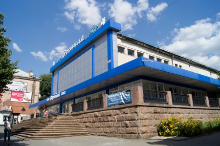 Міська влада Кропивницького проти зміни призначення земельної ділянки під кінотеатром “Зоряний”