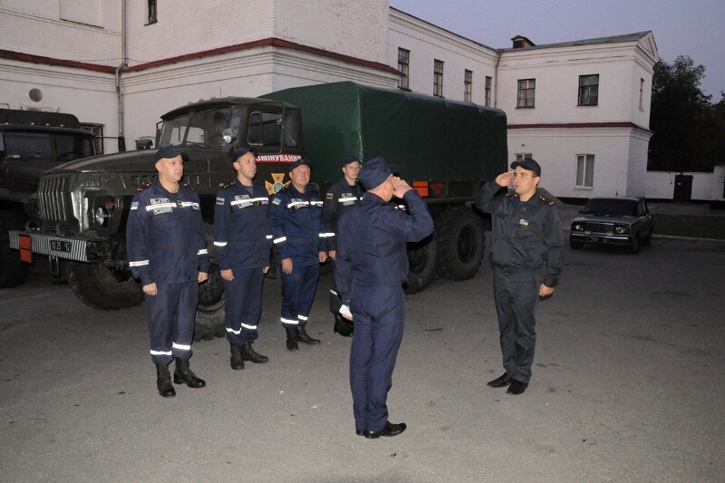Піротехніки з Кропивницького виїхали на ліквідацію надзвичайної ситуації в Калинівці