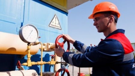У Кропивницькому зловмисник намагався розібрати на метал трубу газопроводу
