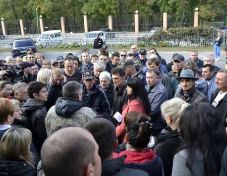 Підприємці “Європейського” мітингують проти підвищення оренди, адміністрація каже, що по-іншому не може