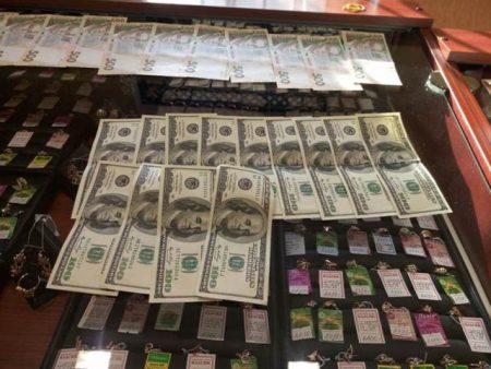 Захист звинуваченої у хабарництві прокурорки просив не призначати судовий розгляд через низку формальних підстав