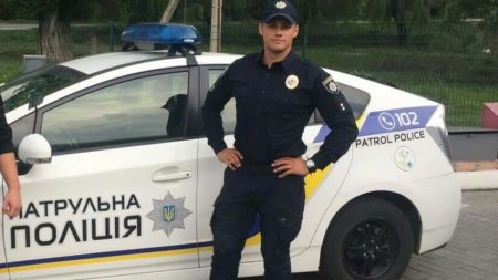 Міська рада виділить допомогу патрульному, який отримав поранення під час затримання хуліганів