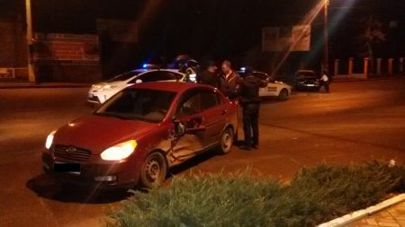 У Кропивницькому чергова ДТП: Volkswagen влетів у бік Hyundai. ФОТО, ВІДЕО