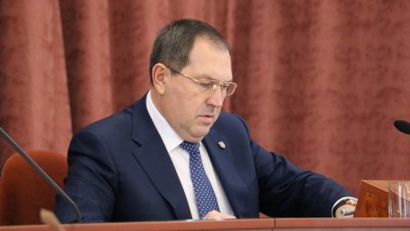 Міський голова Кропивницького наклав вето на скандальні зміни до програм ЖКГ