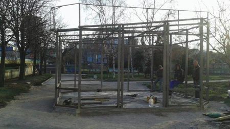 Чому у Кропивницькому вибірково демонтують незаконні споруди?