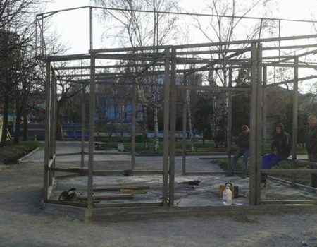 Чому у Кропивницькому вибірково демонтують незаконні споруди?