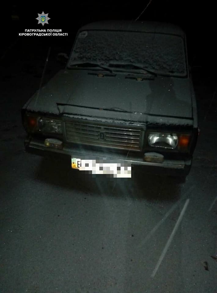 У Кропивницькому зловмисники намагались викрасти акумулятори з автівок. ФОТО