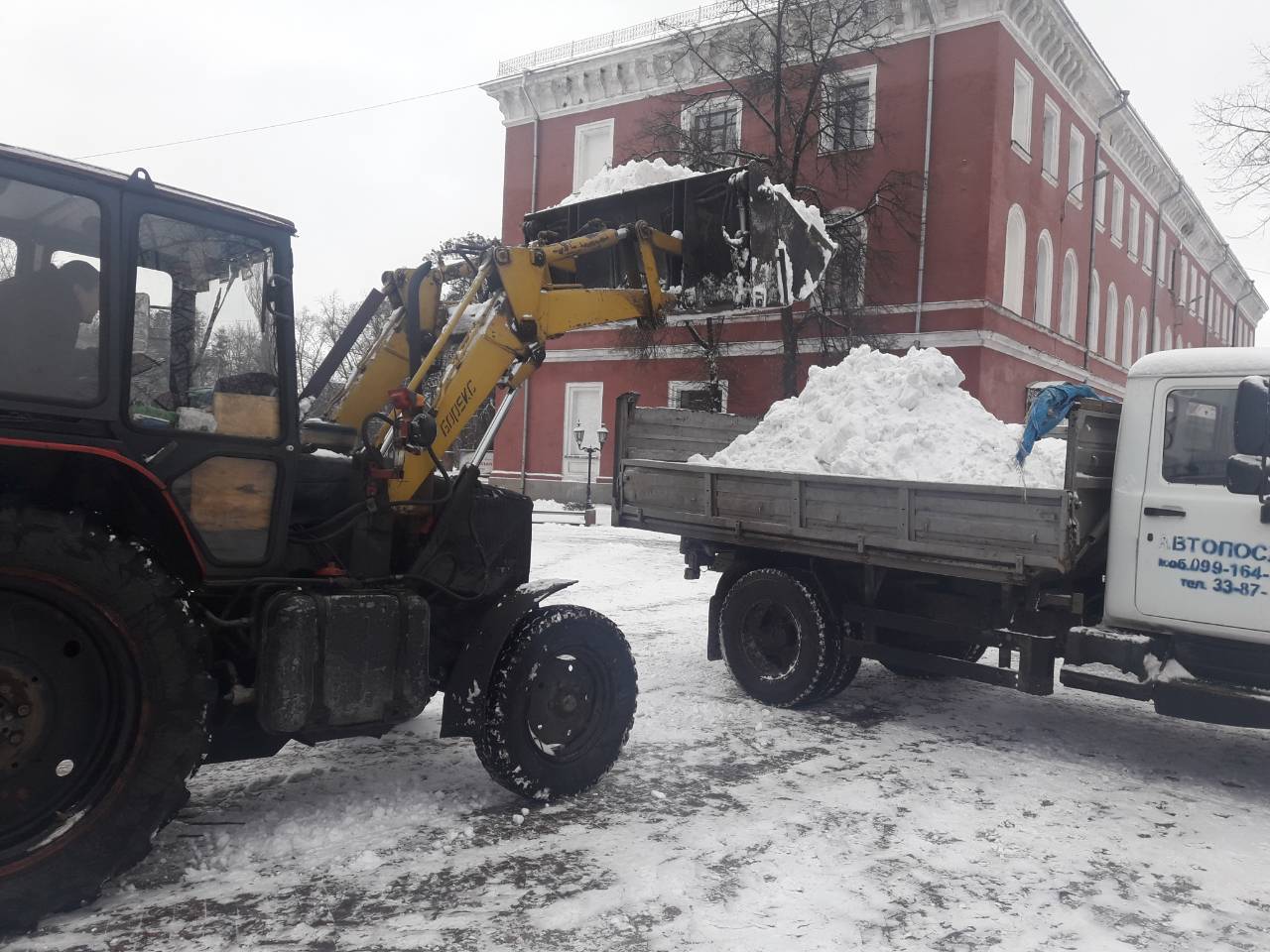 У міськраді Кропивницького стверджують, що комунальники перемогли у протистоянні зі снігом