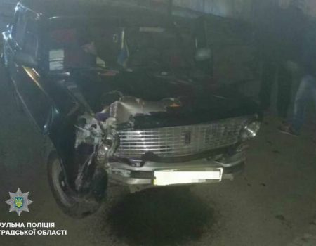 У Кропивницькому водій легкового автомобіля у стані сп’яніння збив електроопору. ФОТО
