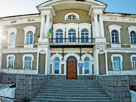 На Кіровоградщині шахраї під виглядом працівників суду пропонують вирішити судові справи