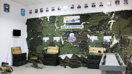 Кропивничан запрошують на екскурсію до музею легендарних кіборгів