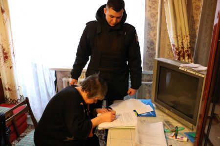 У Кропивницькому ймовірні шахраї виселили з квартири 72-річну жінку. ФОТО