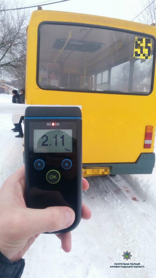 У Кропивницькому затримали п&#8217;яного водія маршрутки з рівнем алкоголю в крові в 11 разів вище норми. ФОТО