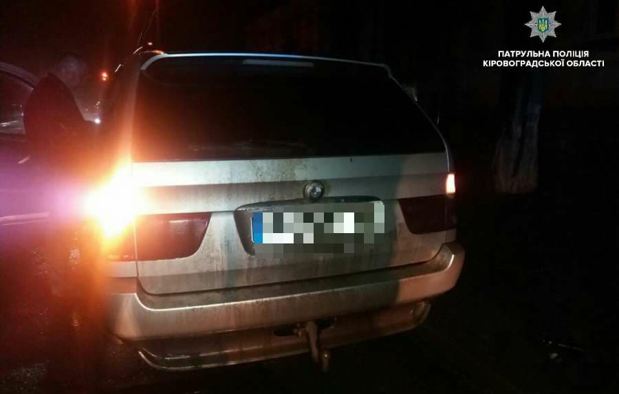 У Кропивницькому затримали водія BMW X5, який їздив напідпитку. ФОТО