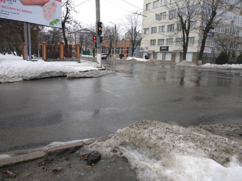 На вулицях Кропивницького утворилися «річки». ФОТО, ВІДЕО