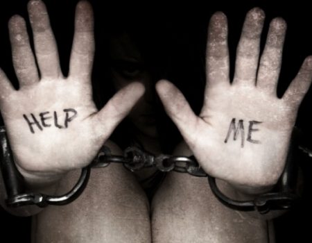 В Олександрії жінку засудили за торгівлю людьми