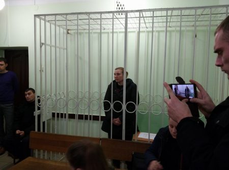 Суд продовжив запобіжний захід Олені Добродій та визначився з датою розгляду клопотання про примусове лікування