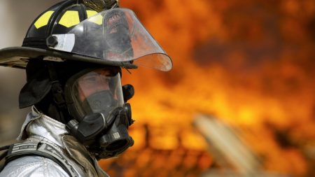 В управлінні ДСНС заперечують, що в тендерних умовах на придбання шоломів потенційно закладено переплату