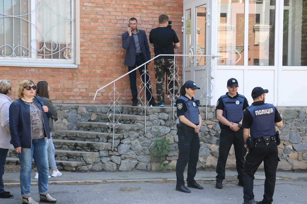 У Кропивницькому намагалися оштрафувати власників «Михайлівської бані» за самозахват тротуару. ФОТО