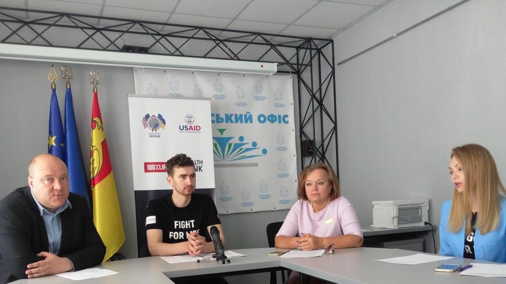 На Кіровоградщині громадська пацієнтська організація допомагає подолати епідемію ВІЛ 