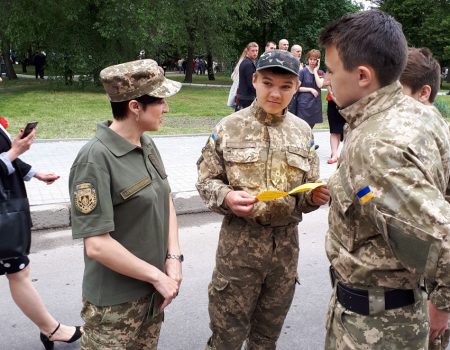 На Кіровоградщині військові провели масштабну рекламно-агітаційну акцію