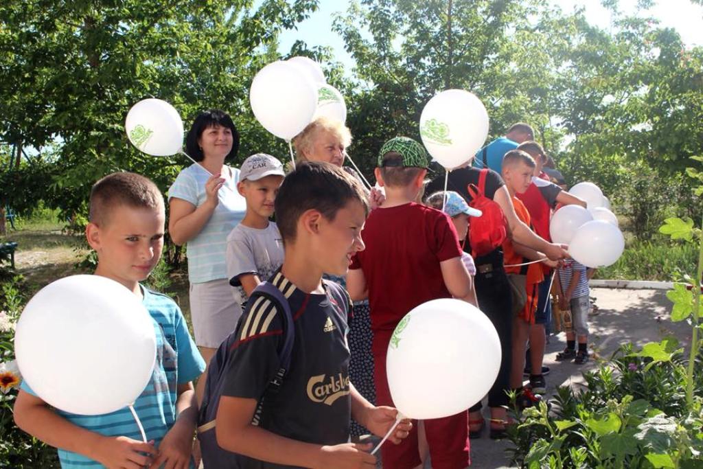 У Кропивницькому за кошти громадського бюджету відкрили новий дитячий майданчик. ФОТО