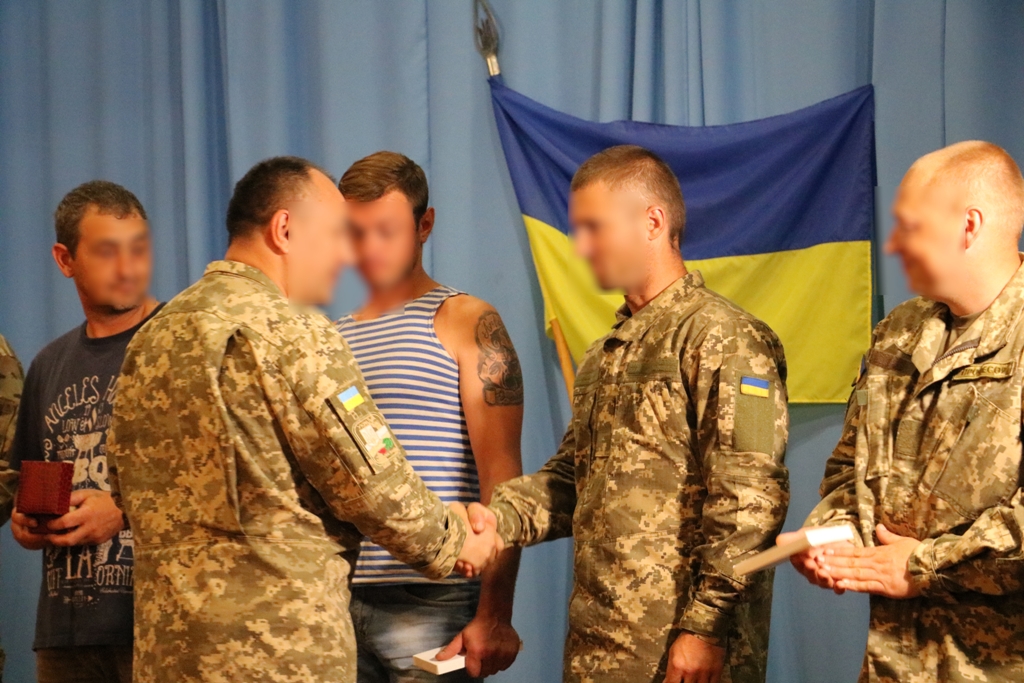 У Кропивницькому відзначили резервістів срібними вовкулаками та нагородами командування Сил спецоперацій. ФОТО