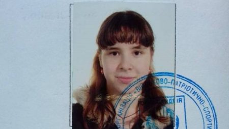 Поліція розшукує дівчинку, яка пішла з дому в Олександрії. ФОТО
