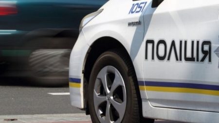 У Кропивницькому патрульні затримали столичного колегу за кермування напідпитку. ВІДЕО