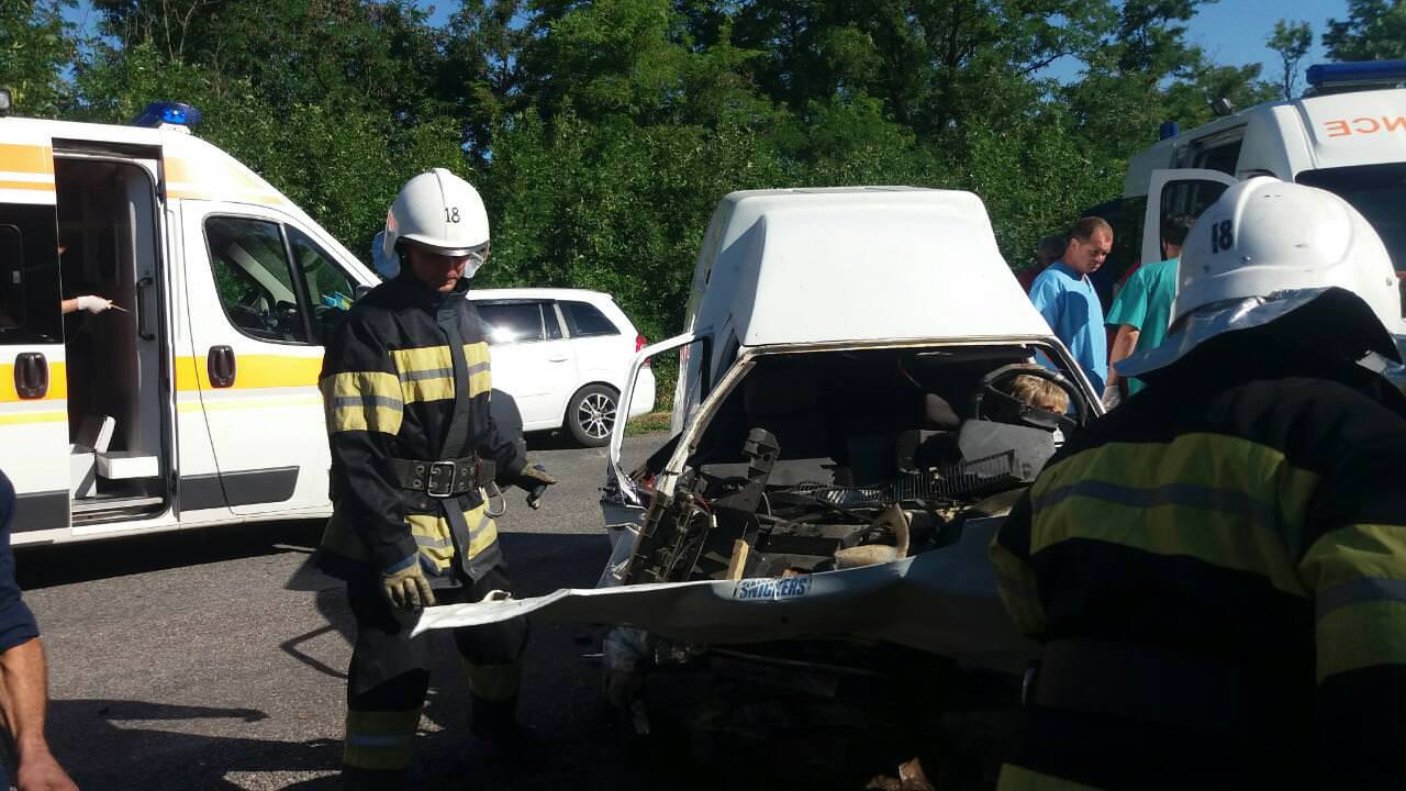 На Кіровоградщині у ДТП постраждало 4 особи. ФОТО
