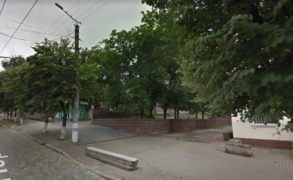 Землю на центральній вулиці Кропивницького просять в оренду на 49 років під роздрібну торгівлю