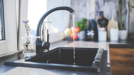У Кропивницькому на кількох мікрорайонах відсутнє тепло- і водопостачання