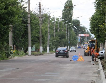 Під час ремонту вулиці Короленка тролейбуси й автотранспорт частково змінять маршрут