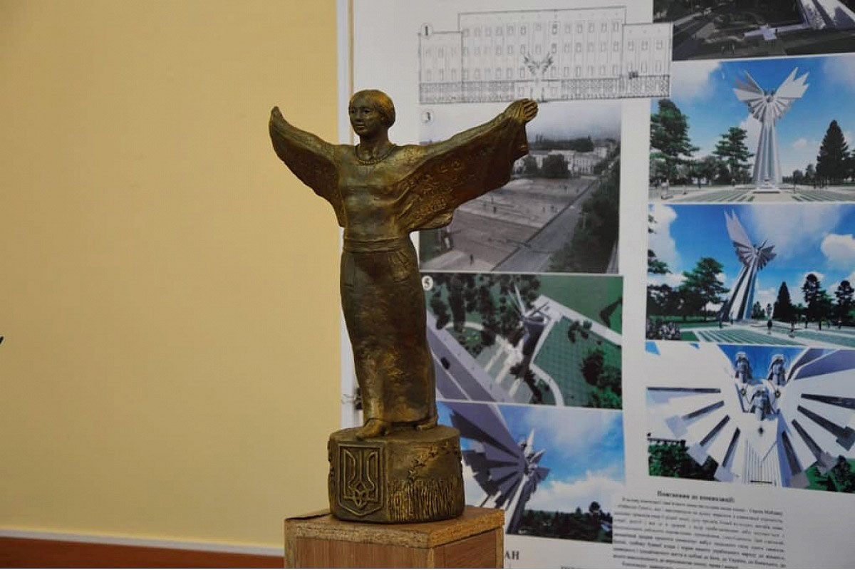 Кропивницький: журі визначиться з кращими проектами пам’ятника Героям Майдану наступного тижня