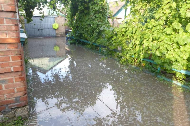 Через зливу в Кропивницькому відкачували воду в 25-ти домоволодіннях. ФОТО